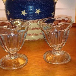 Vintage Anchor Hocking set of 4 ice cream sundae glasses
